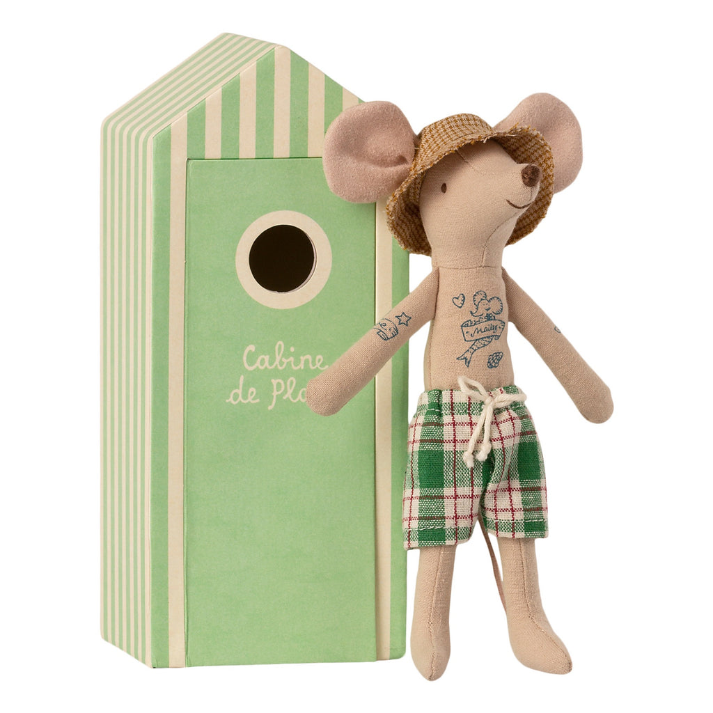 Beach Mouse Dad in Cabin