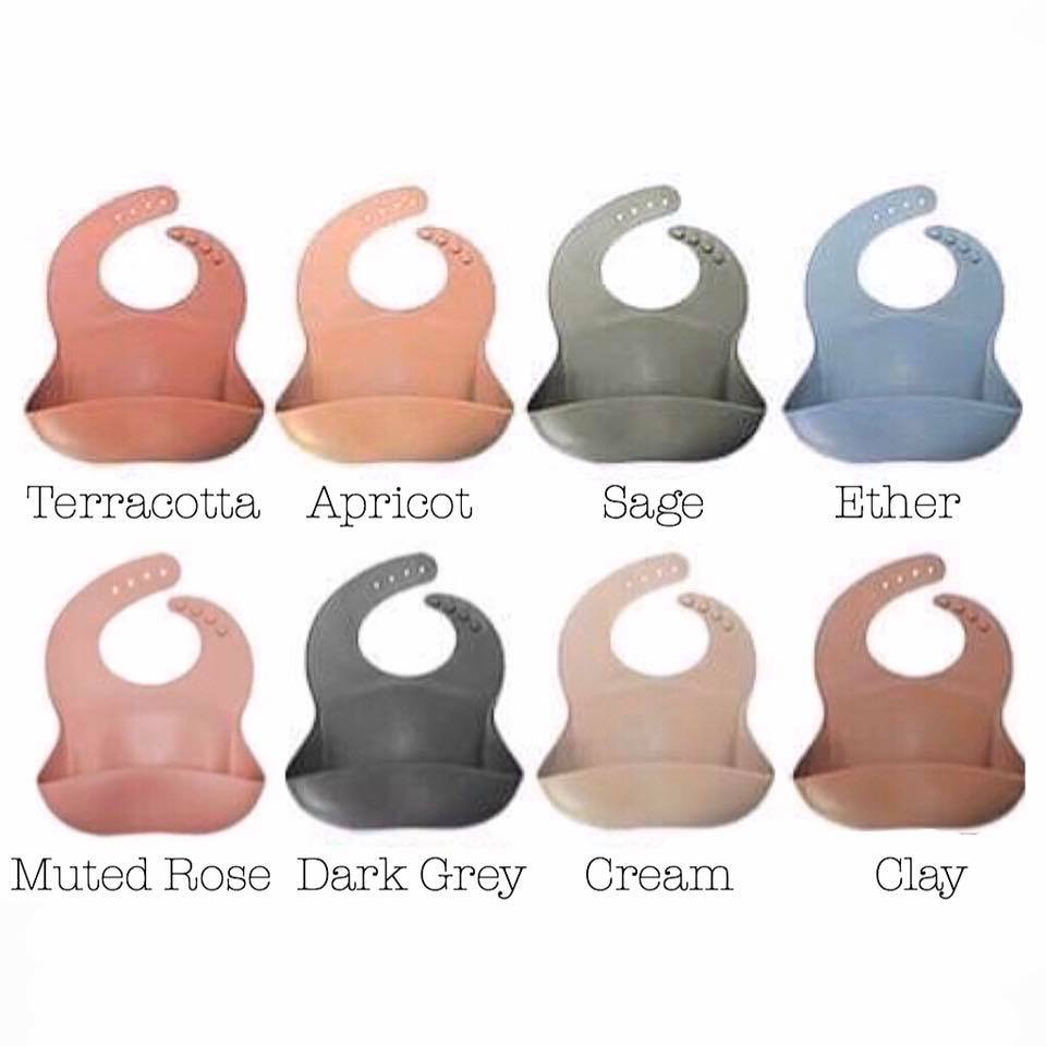 Silicone scoop bib - apricot