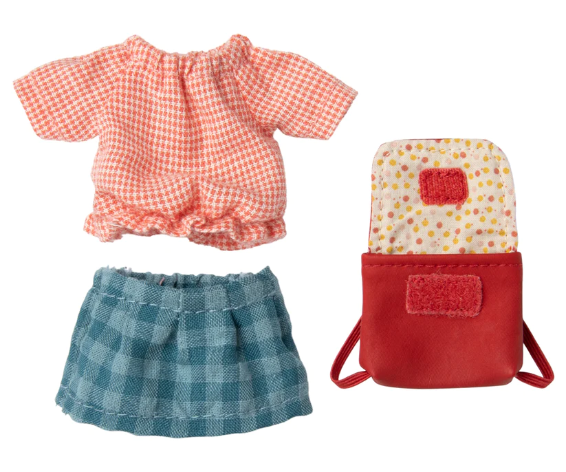 Clothes & Bag red for Big Sister Mouse