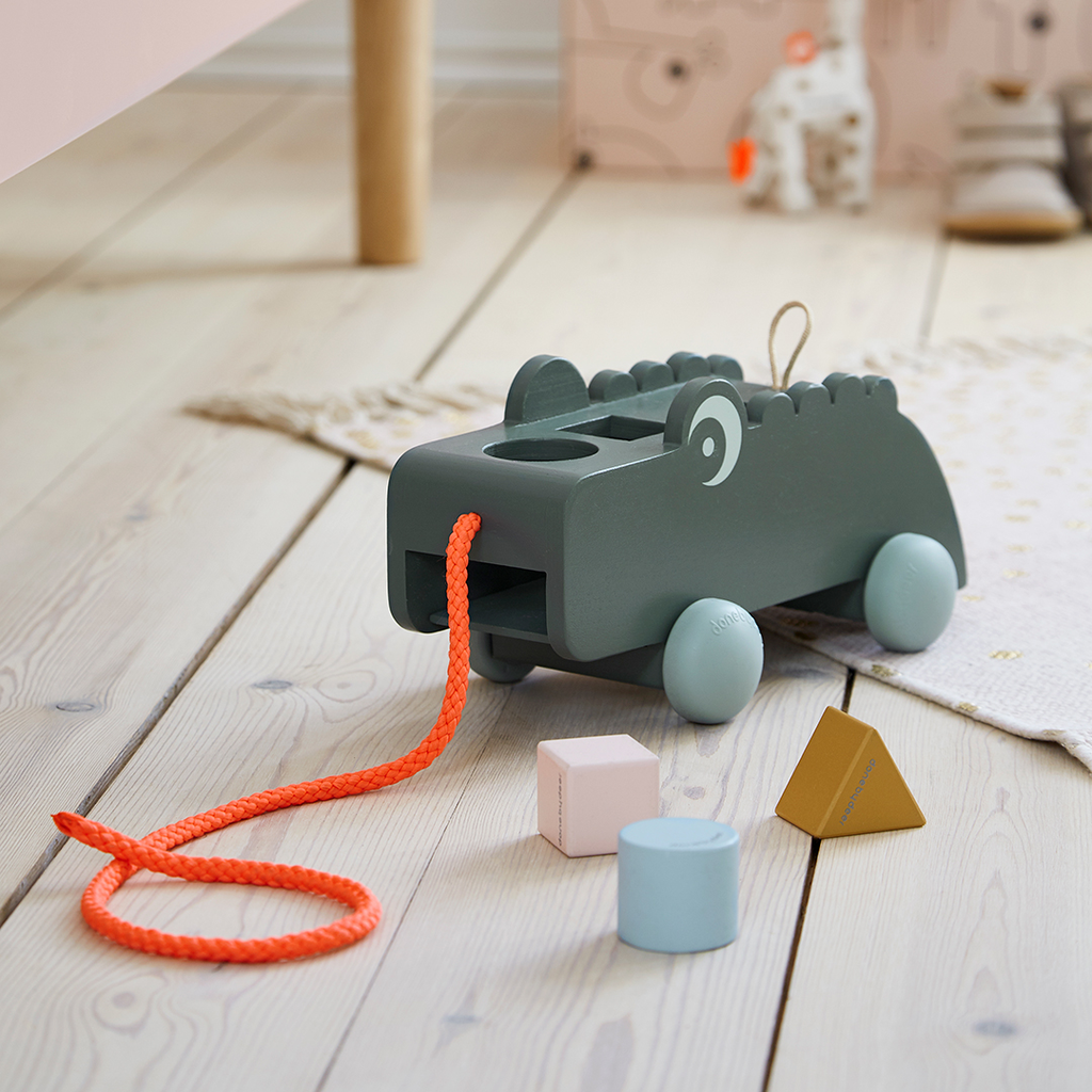 Pull Along Sorting  Box Croco - Green