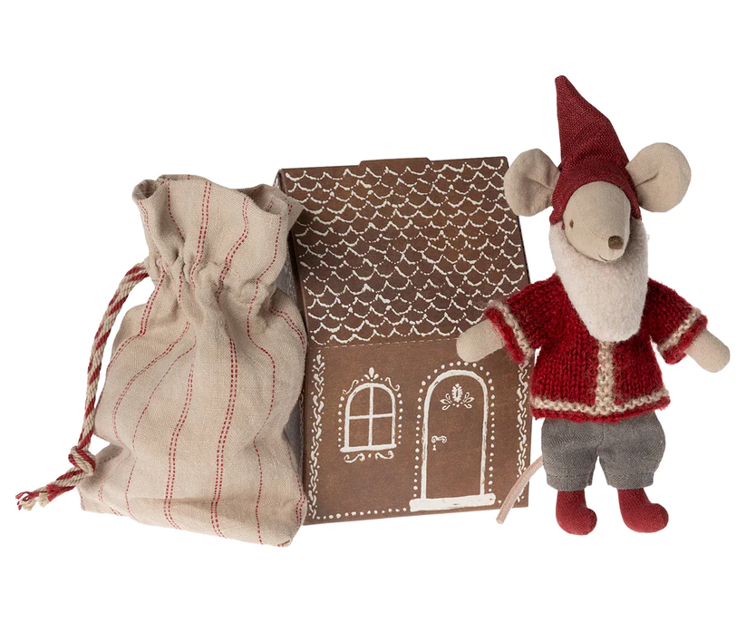 Santa Mouse with House