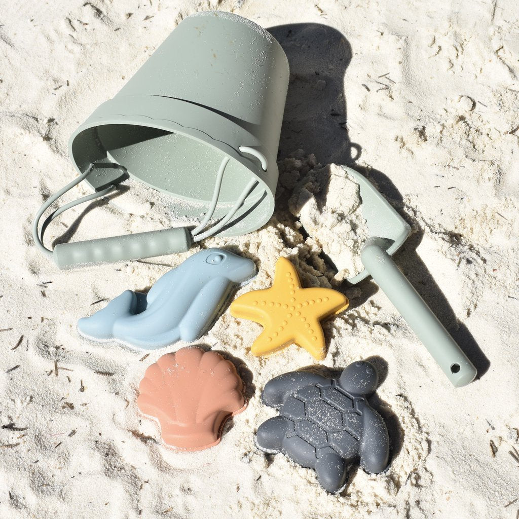 Silicone beach set: bucket, spade and 4 moulds - sage