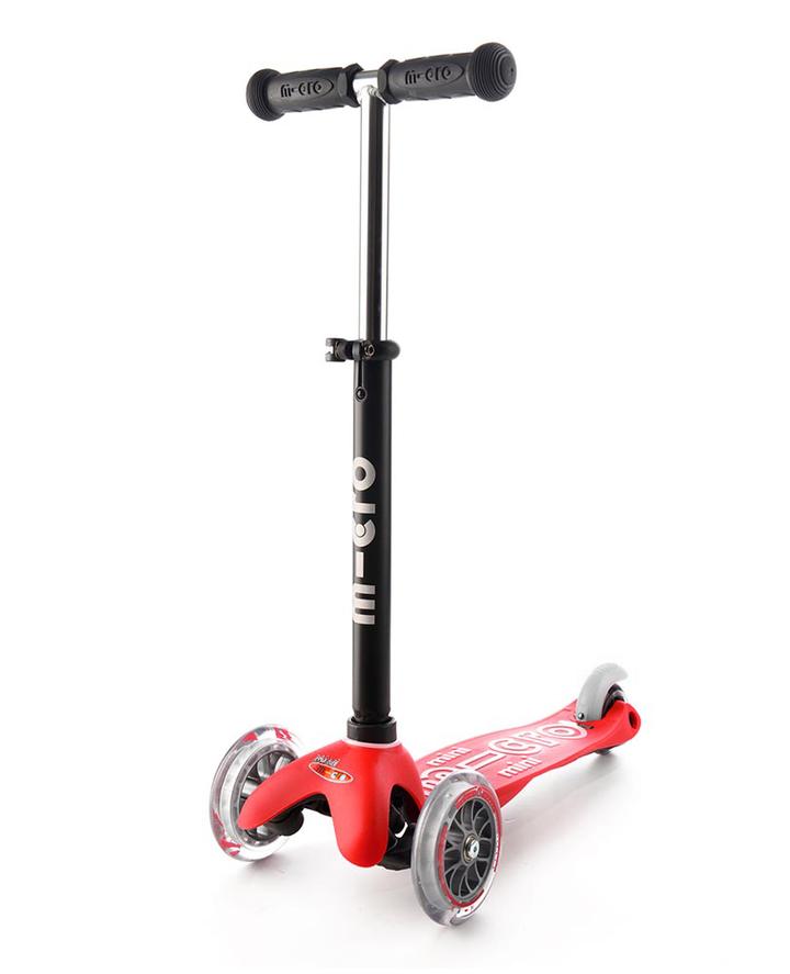 Mini2Go Deluxe Plus - Red: 1-5 years